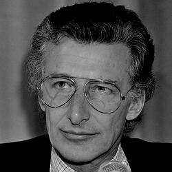 Mulisch (Vermelden  Hans Van  Dijk  Anefo)